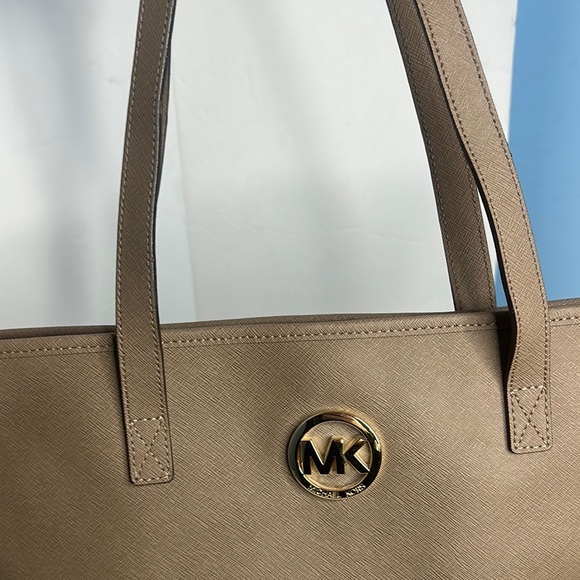 MICHAEL KORS LEIDA LARGE TOTE BAG - Picture 15 of 15